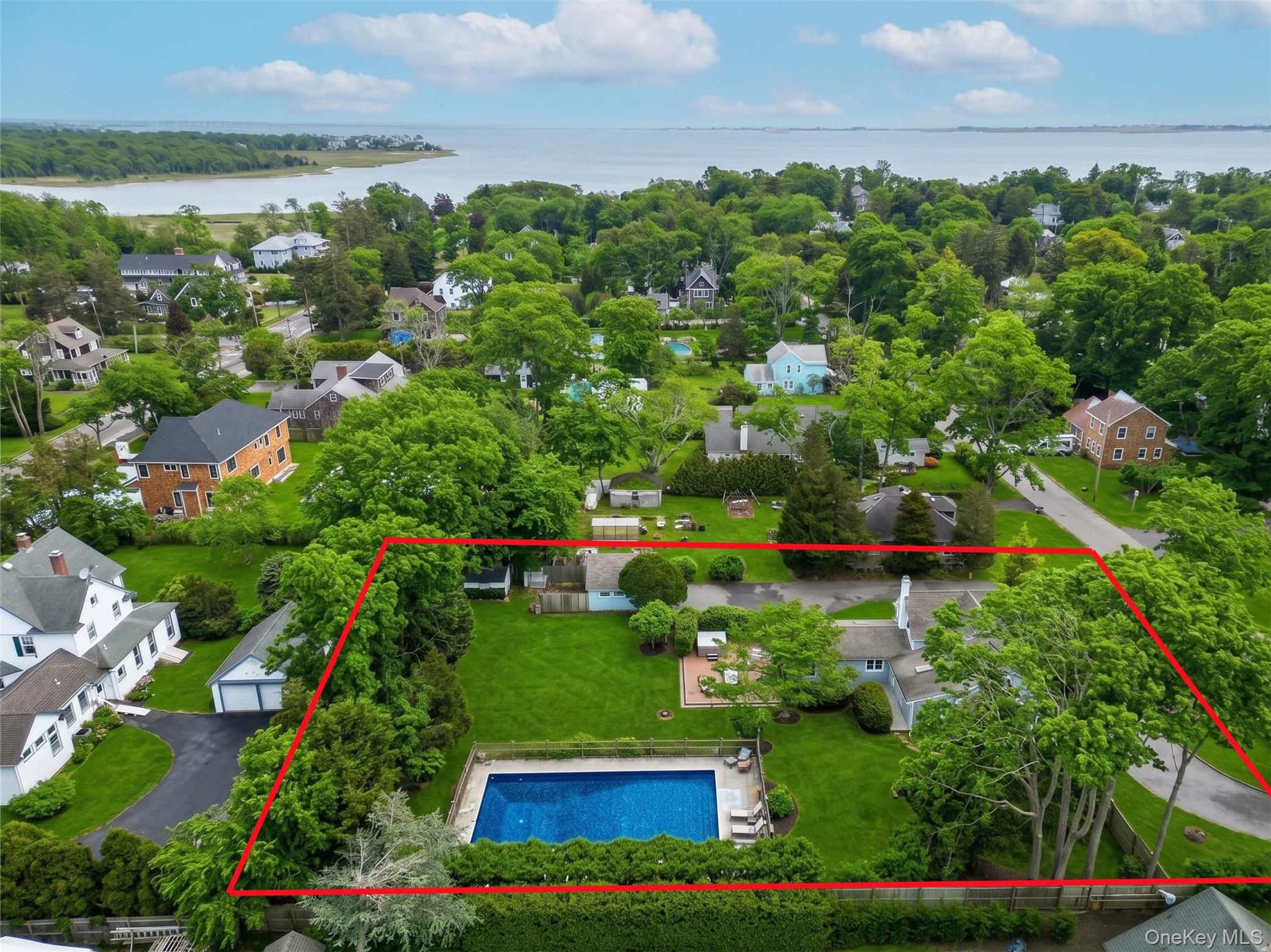 15 Walnut Avenue Property Photo 3