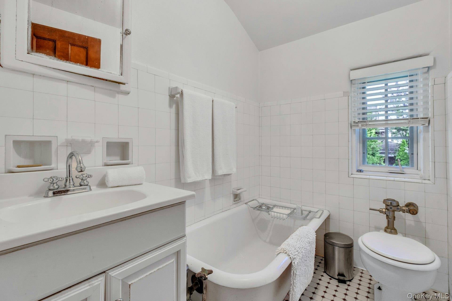 259 Lakeview Avenue Property Photo 45