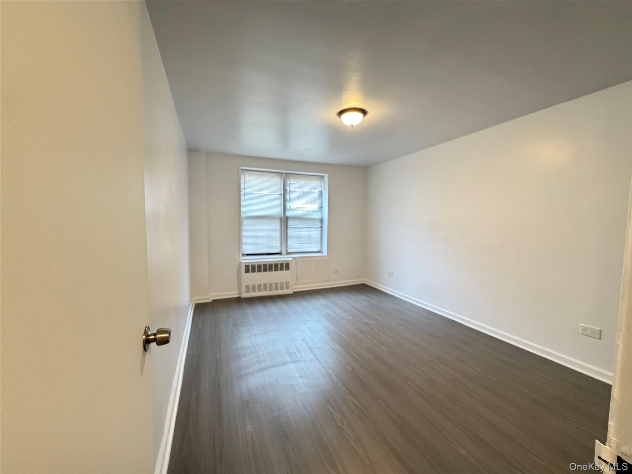 92-29 Lamont Avenue 1b Property Photo 5