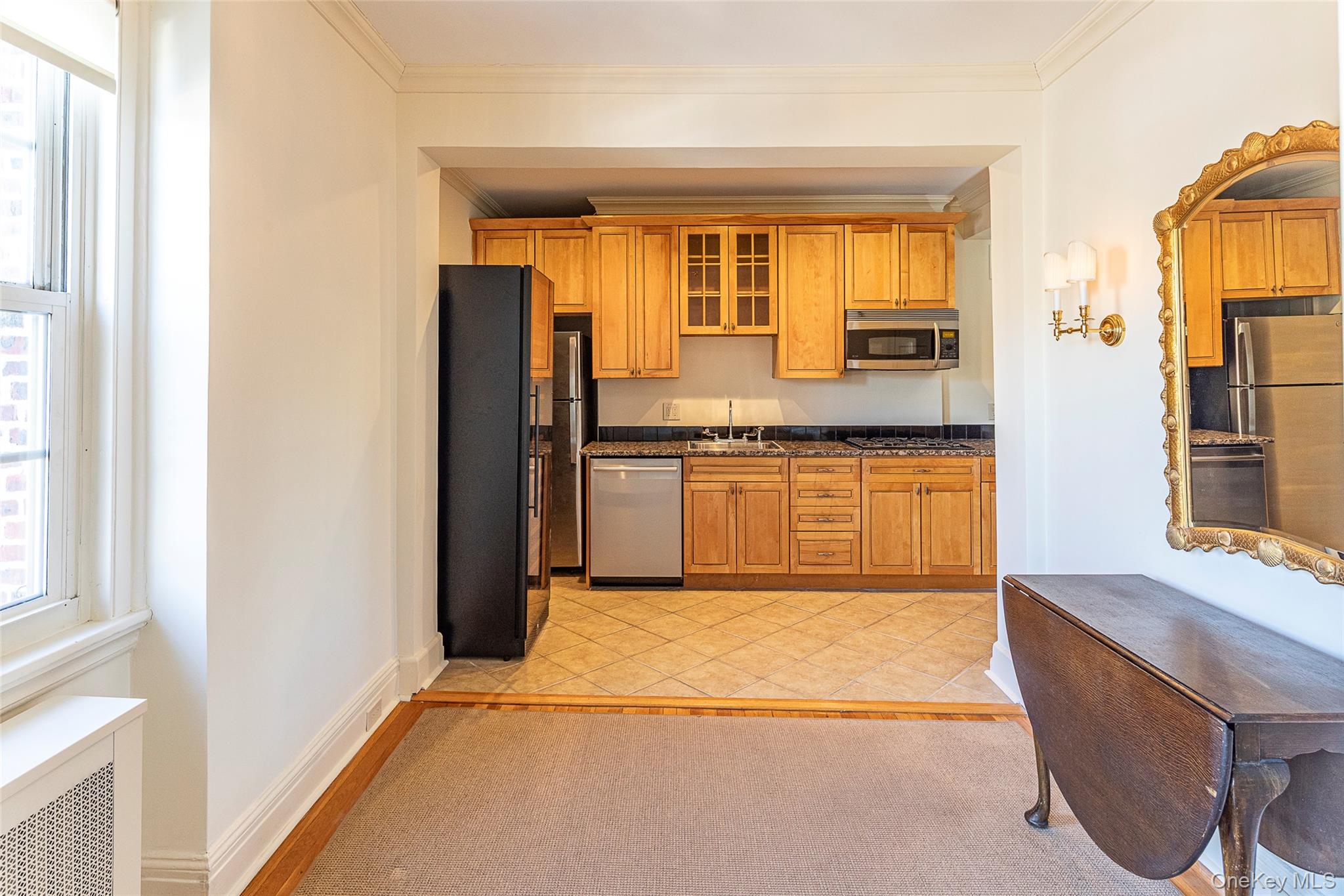 3 Tanglewylde Avenue 5c Property Photo 3