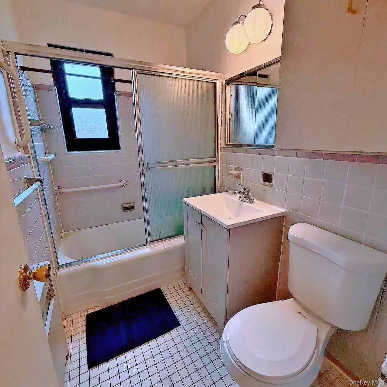 81-06 155 Avenue 2 Property Photo 12