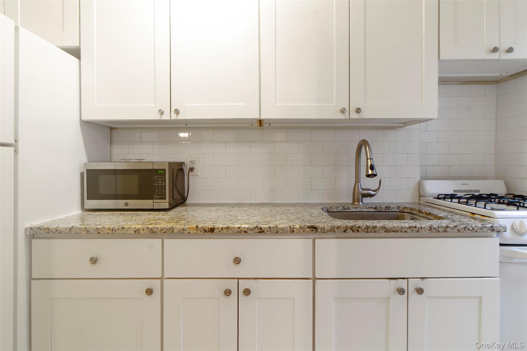 70 Sherman Avenue 2k Property Photo 10