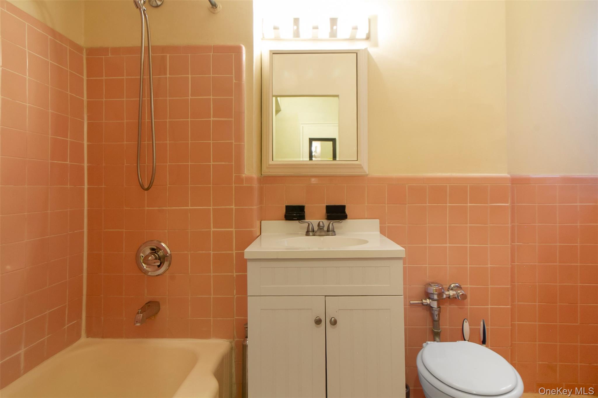 70 Sherman Avenue 2k Property Photo 16