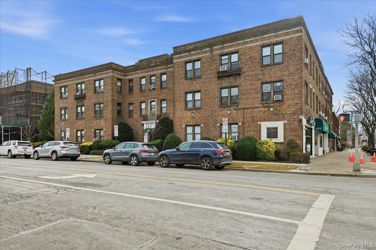 222 7th Street 1k Property Photo 4