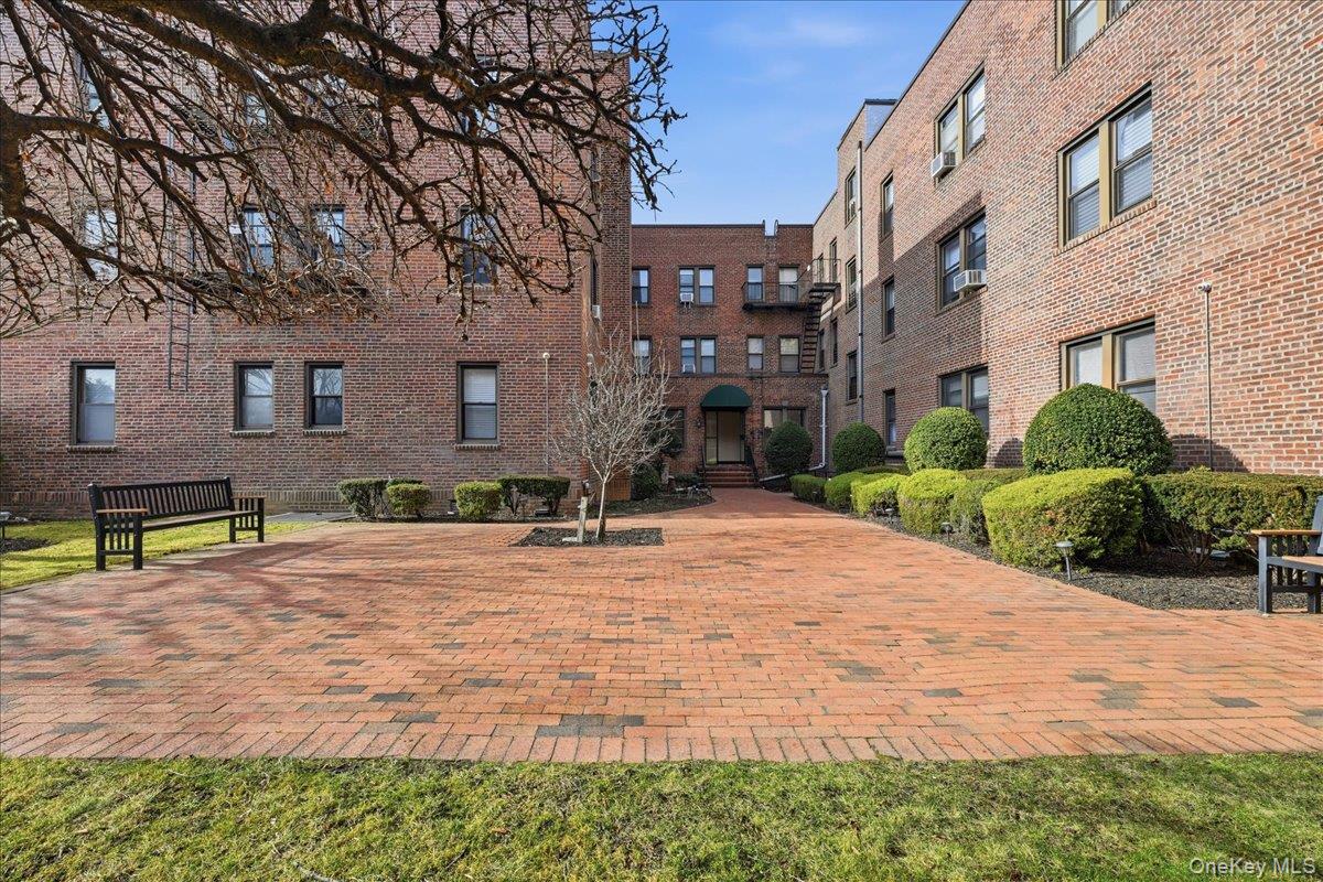222 7th Street 1k Property Photo 23