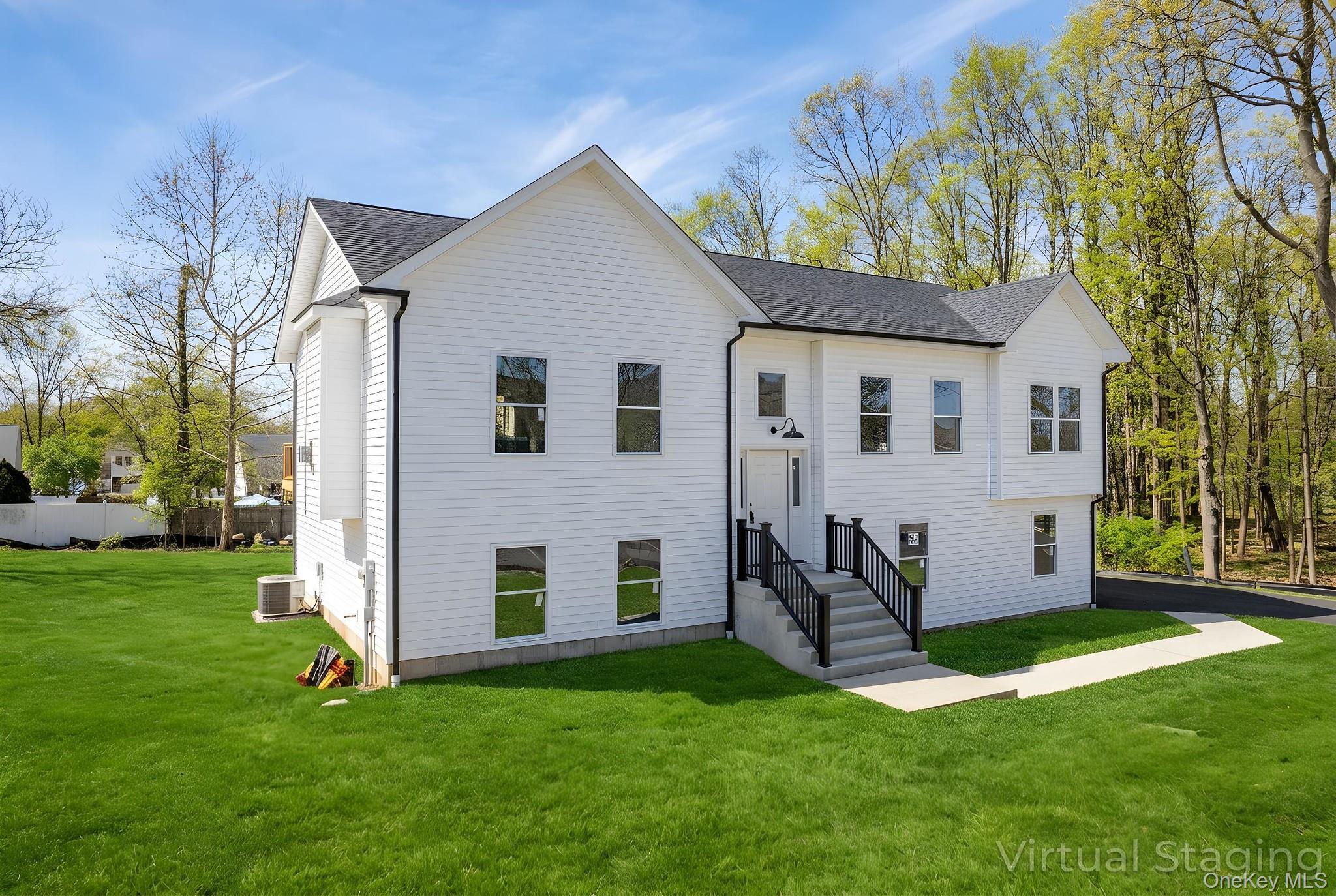 748 9w Route Property Photo 1