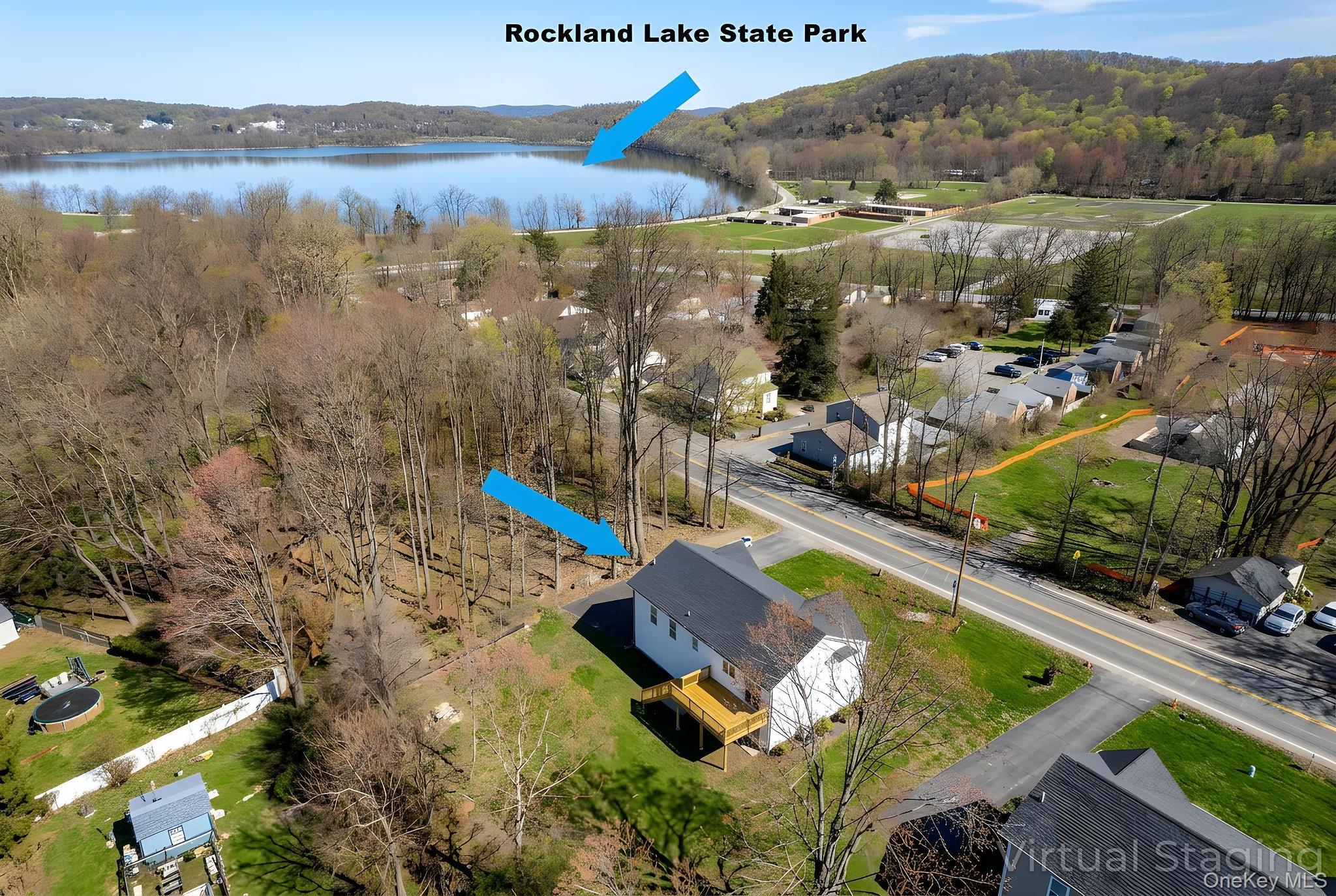 748 9w Route Property Photo 2