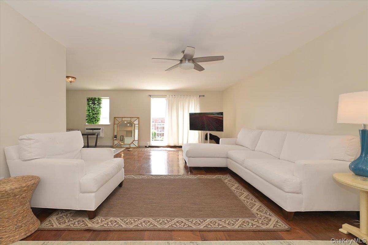 320 E Shore Road 4c Property Photo 7