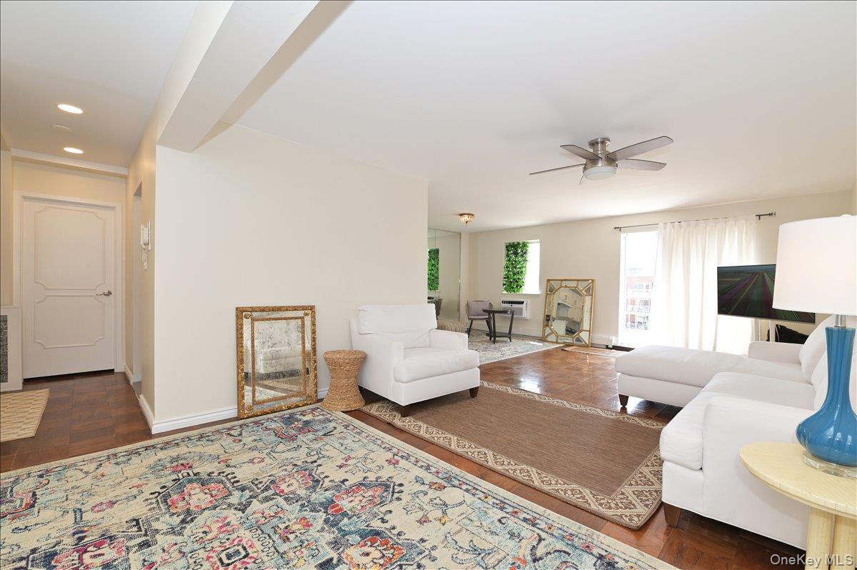 320 E Shore Road 4c Property Photo 8