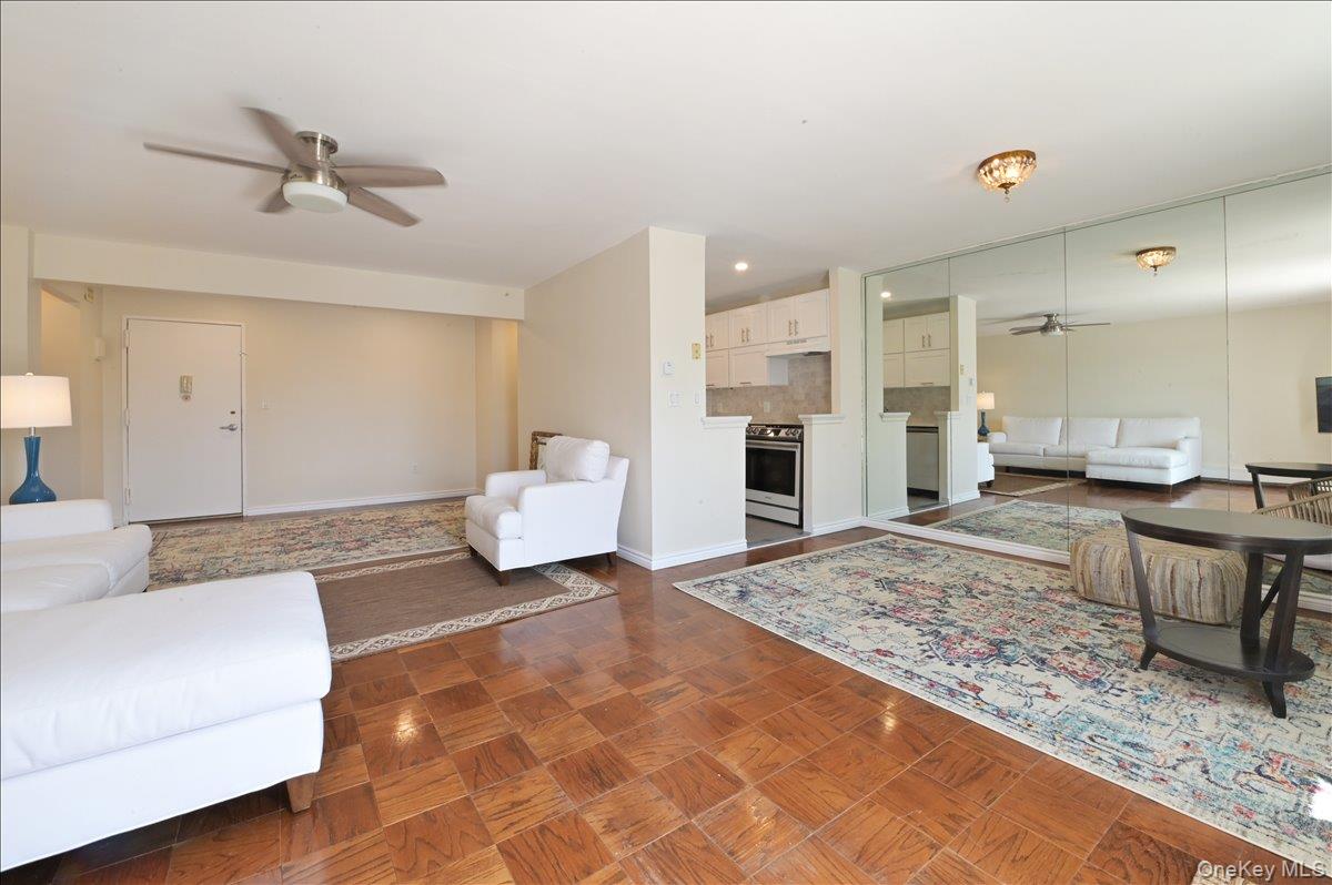 320 E Shore Road 4c Property Photo 10