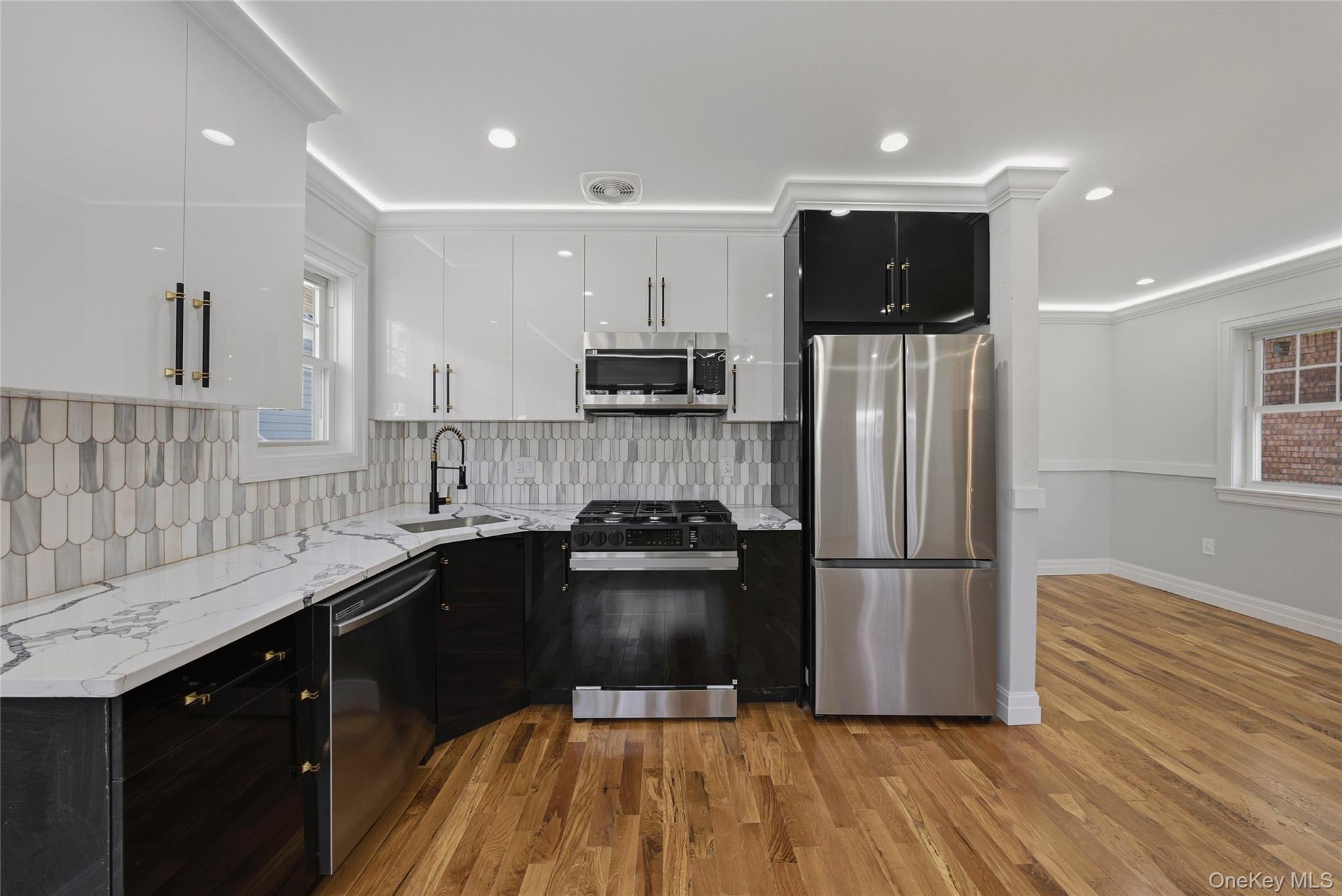 14051 169th Street Property Photo 3