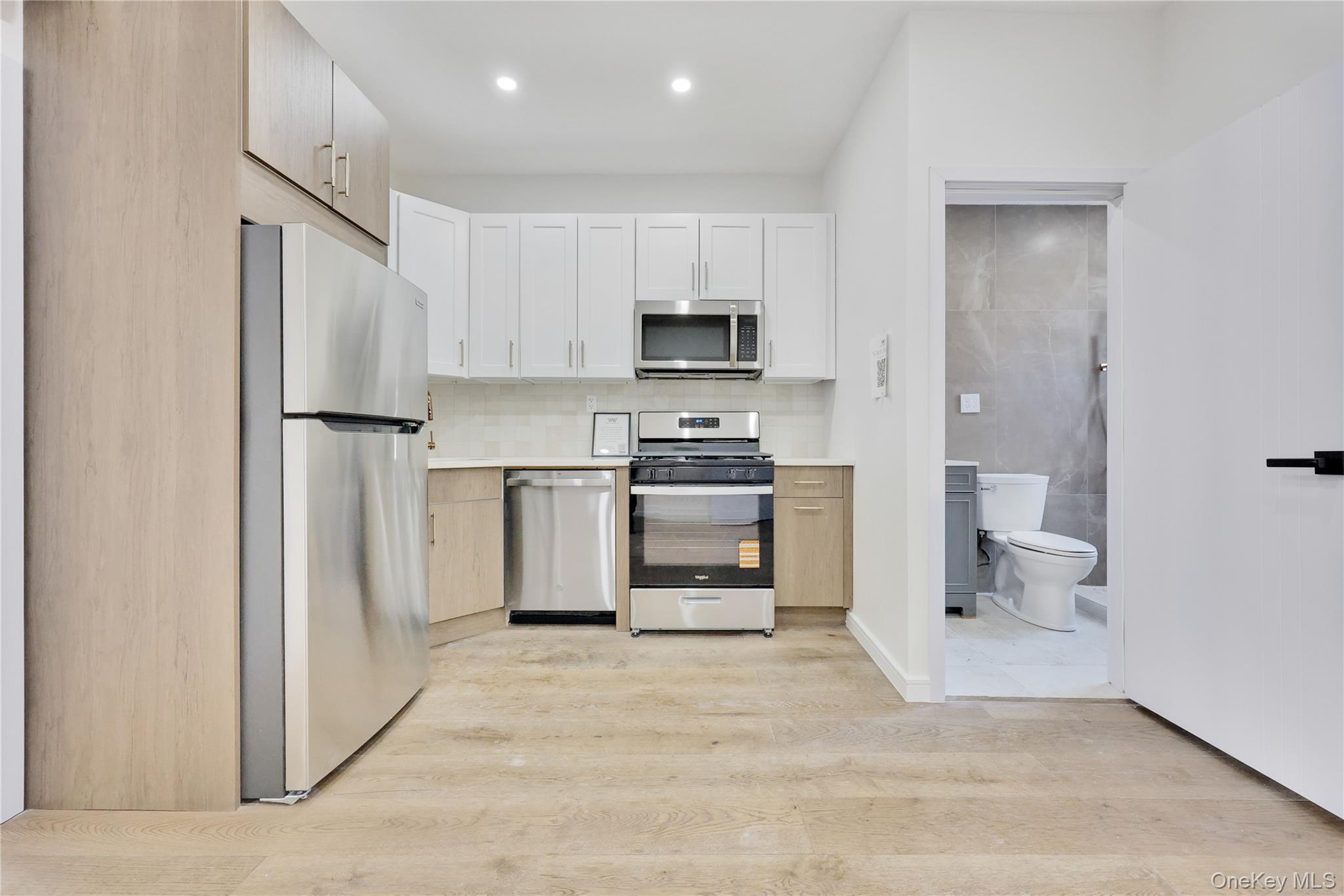 962 East 221 Street Property Photo 4