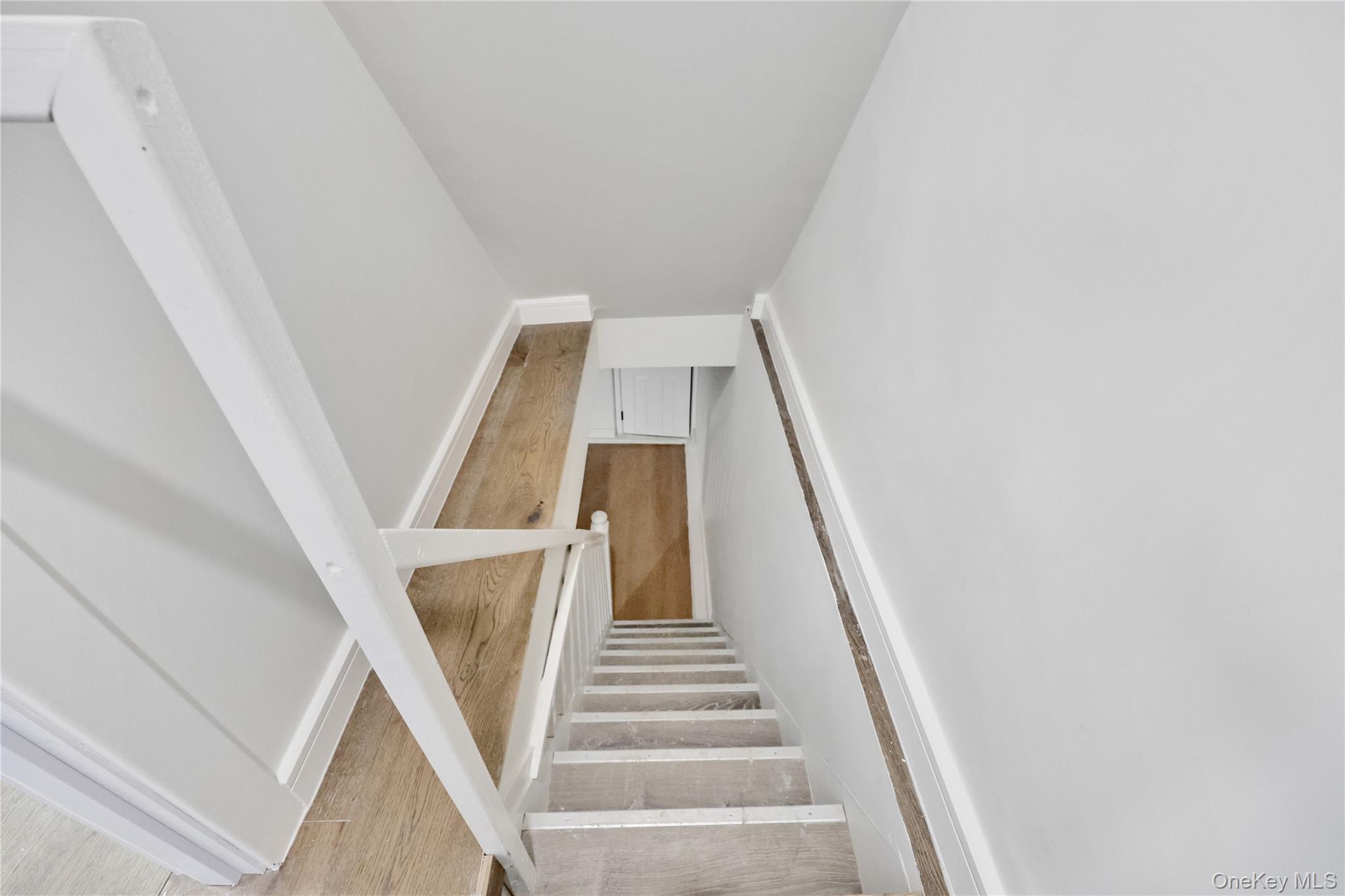 962 East 221 Street Property Photo 13