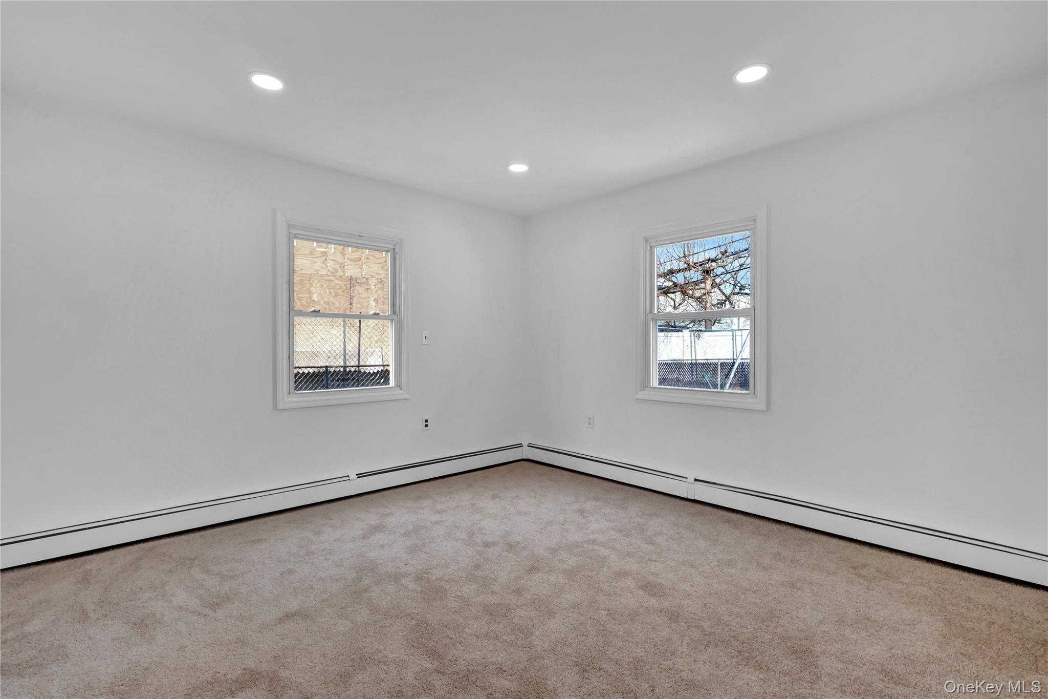 31 Bluespruce Road Property Photo 4