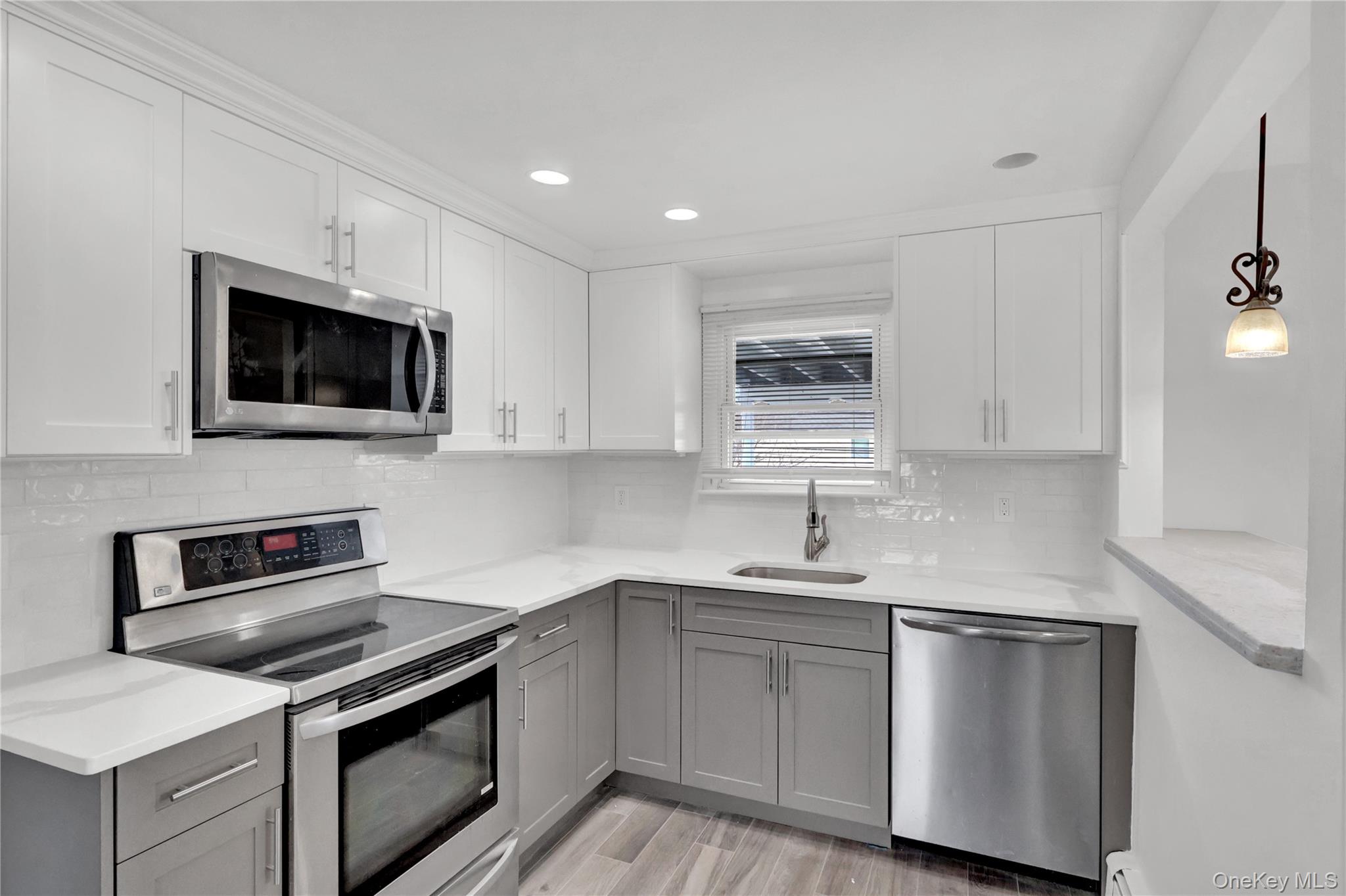 31 Bluespruce Road Property Photo 13