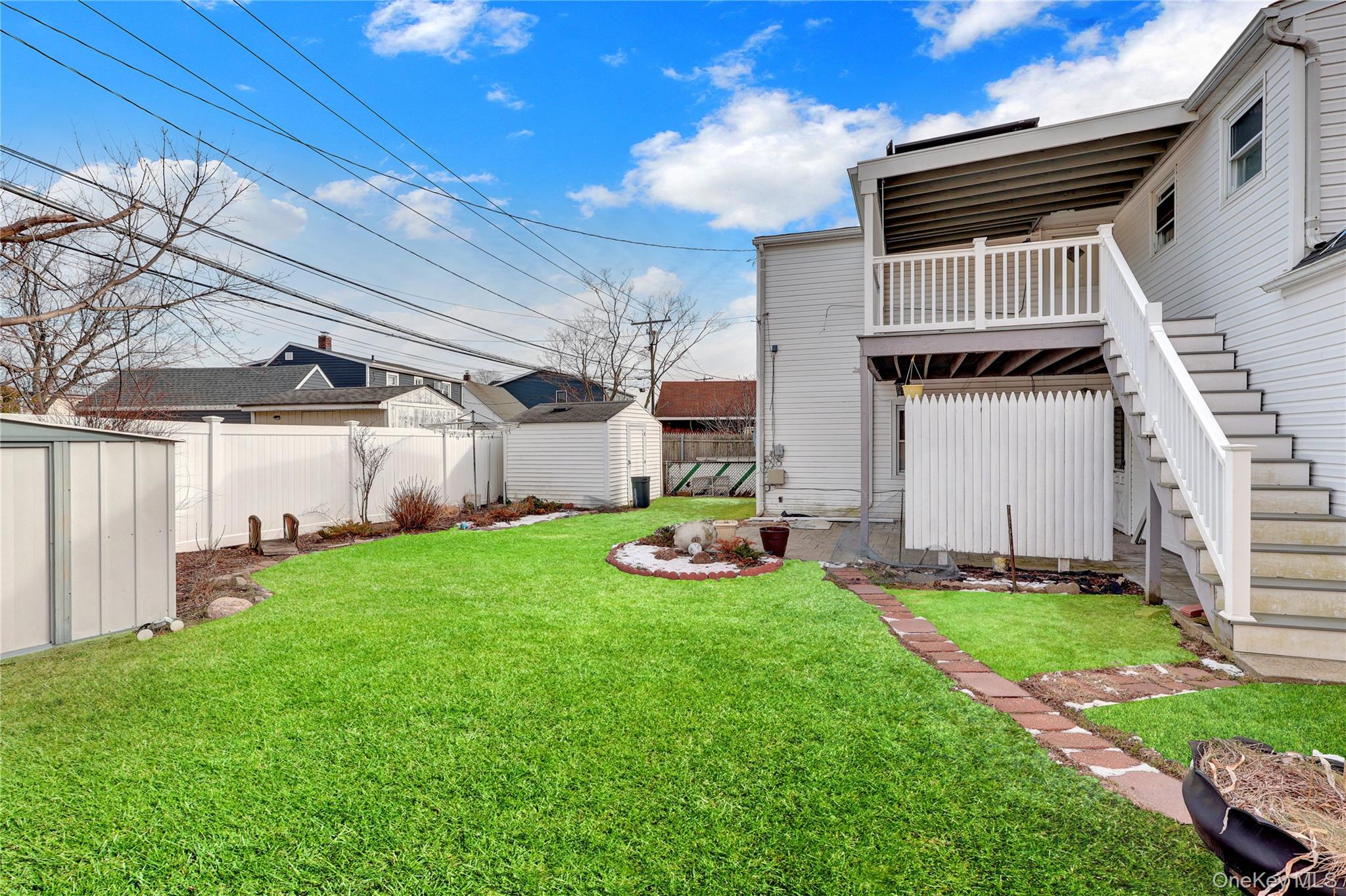 31 Bluespruce Road Property Photo 27