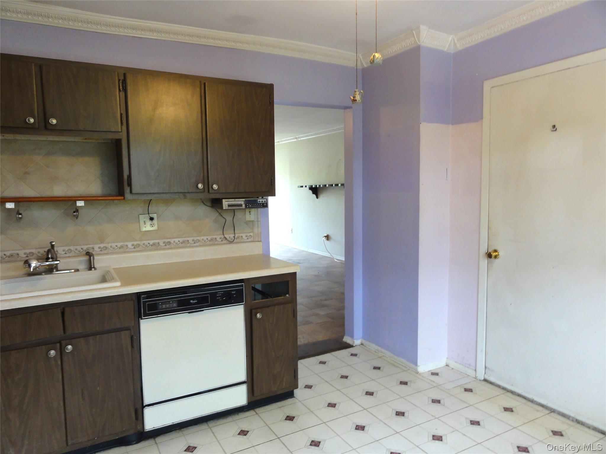 1840 Crompond Road 9d8 Property Photo 6