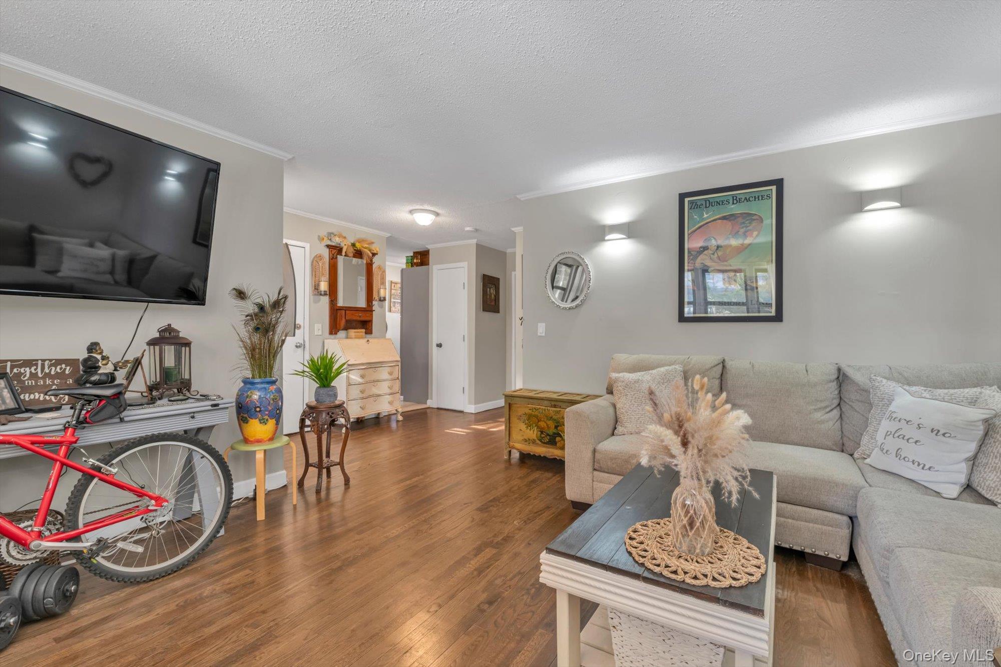 65 W Broadway 6a Property Photo 4