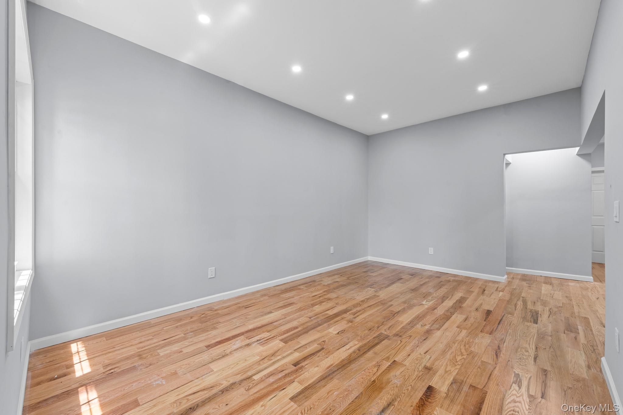 21739 114th Road Property Photo 4