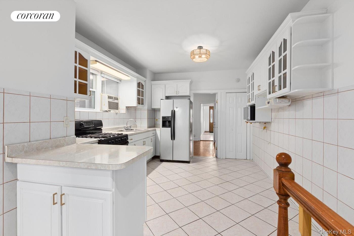 956577 Property Photo 3