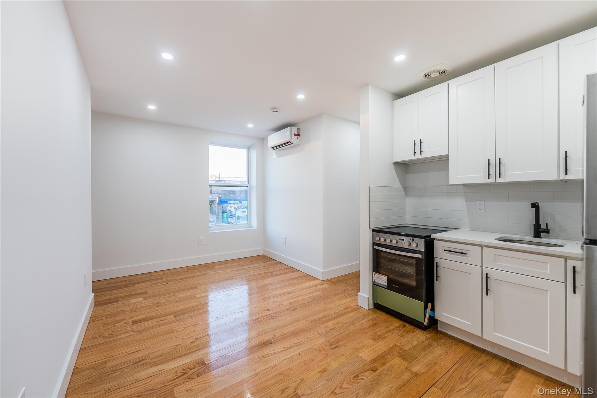 5001 Avenue M Property Photo 18