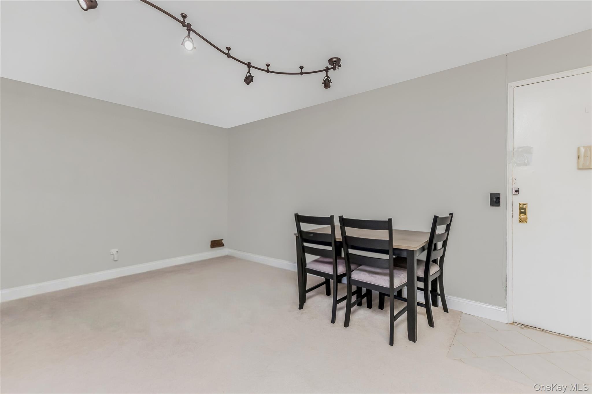 245 Rumsey Road 5g Property Photo 4
