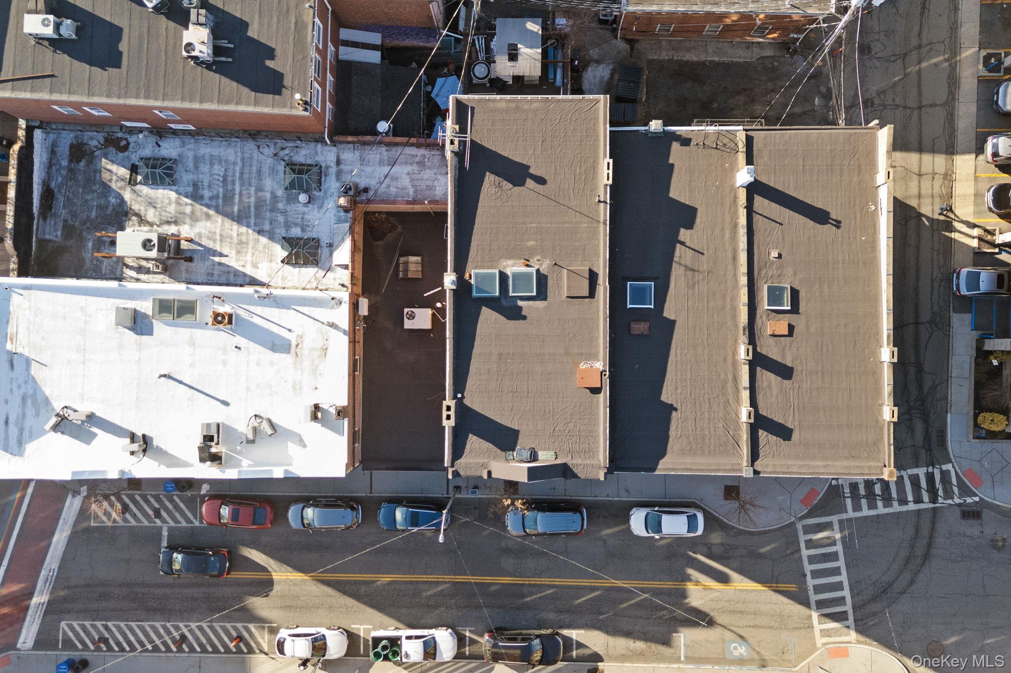 8 N Broadway Property Photo 6