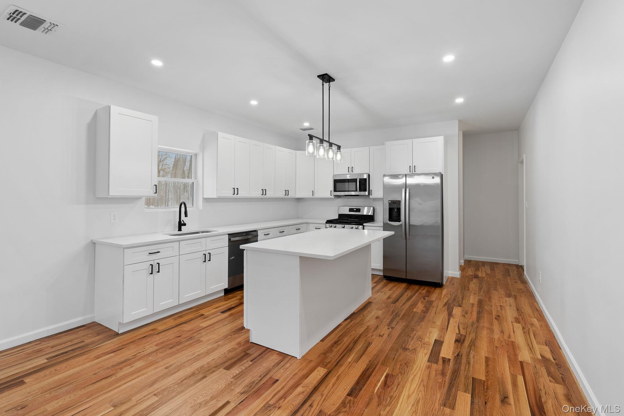 28 Northern Avenue Property Photo 2