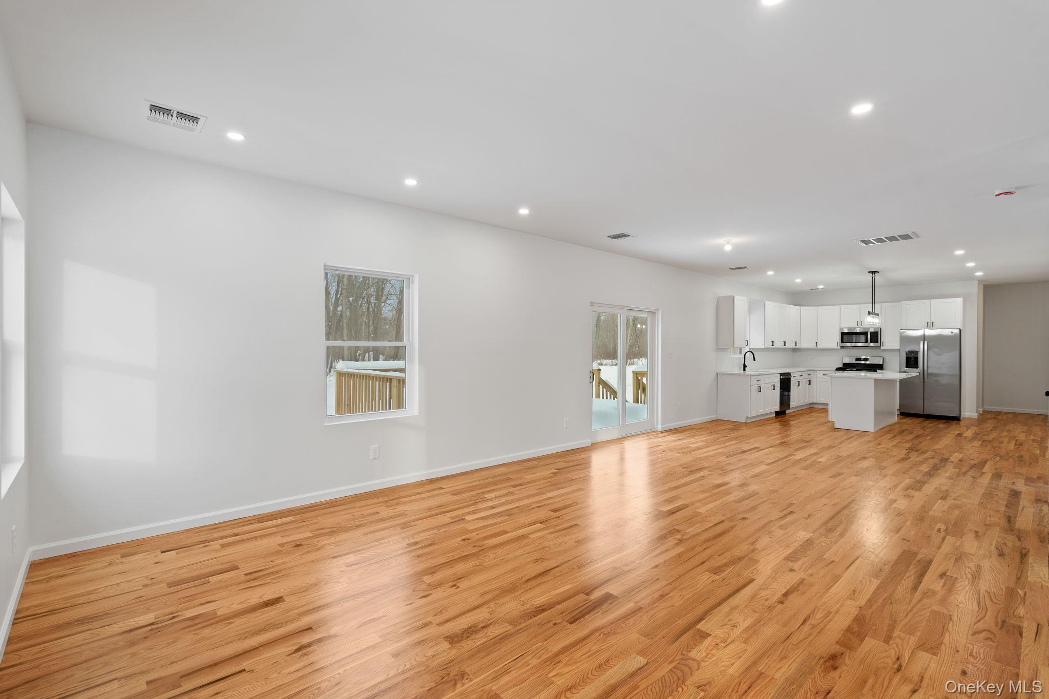 28 Northern Avenue Property Photo 8