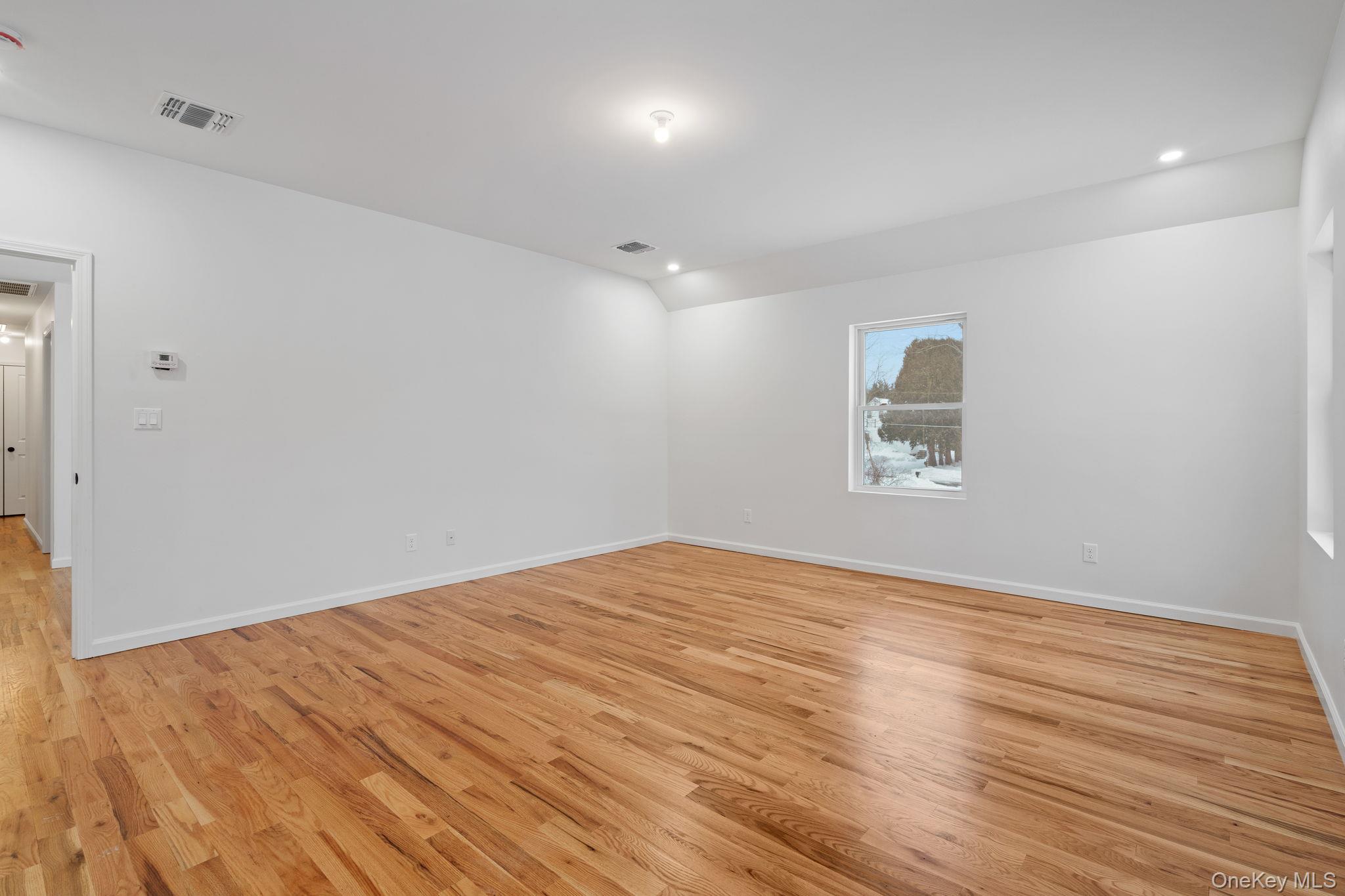 28 Northern Avenue Property Photo 18