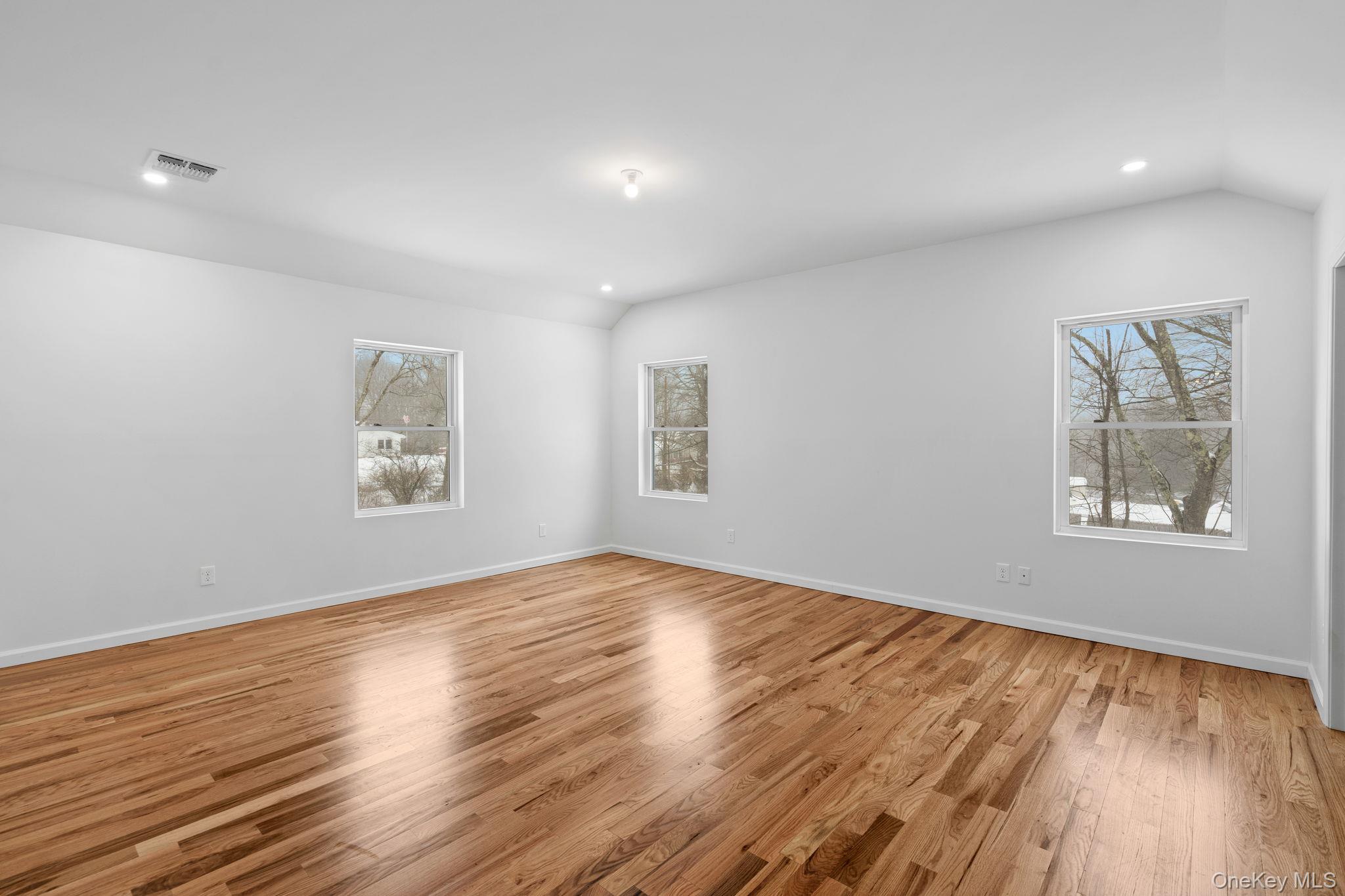 30 Northern Avenue Property Photo 15