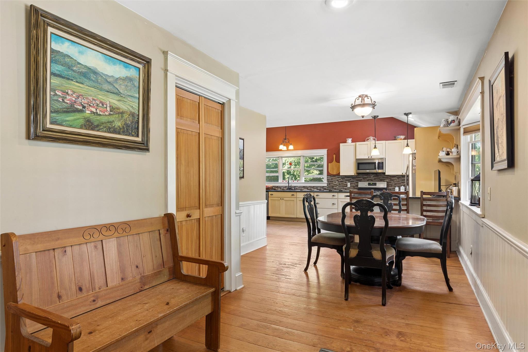 6205 Alvahs Lane Property Photo 4