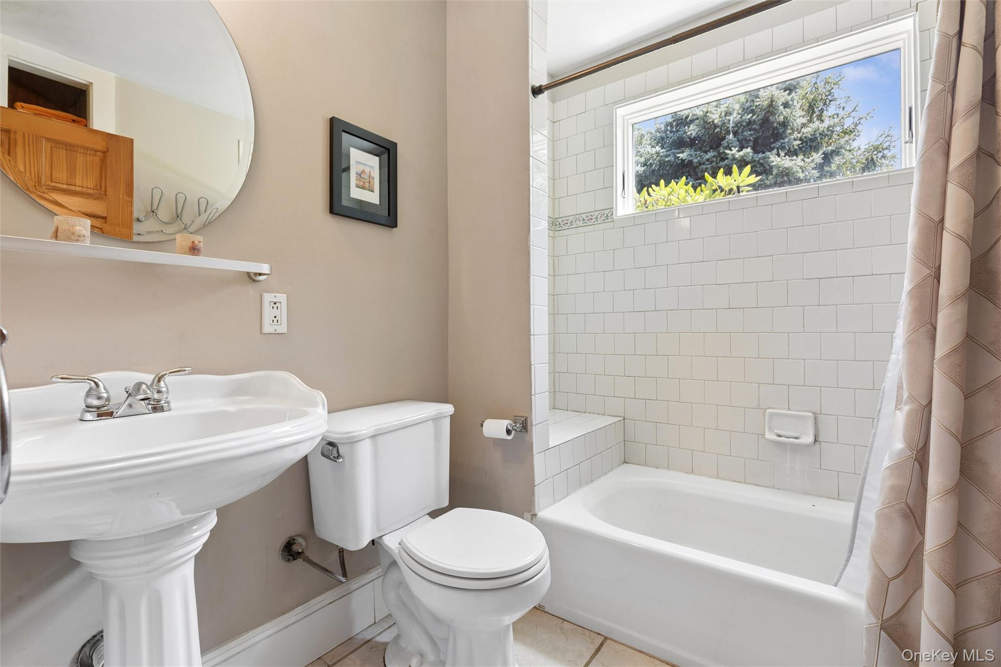 6205 Alvahs Lane Property Photo 11