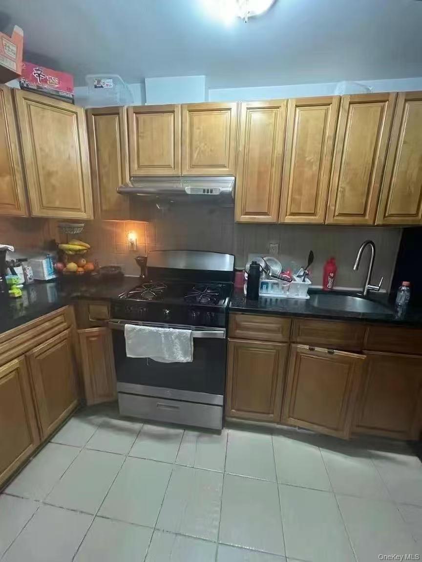 3741 98th Street Property Photo 5