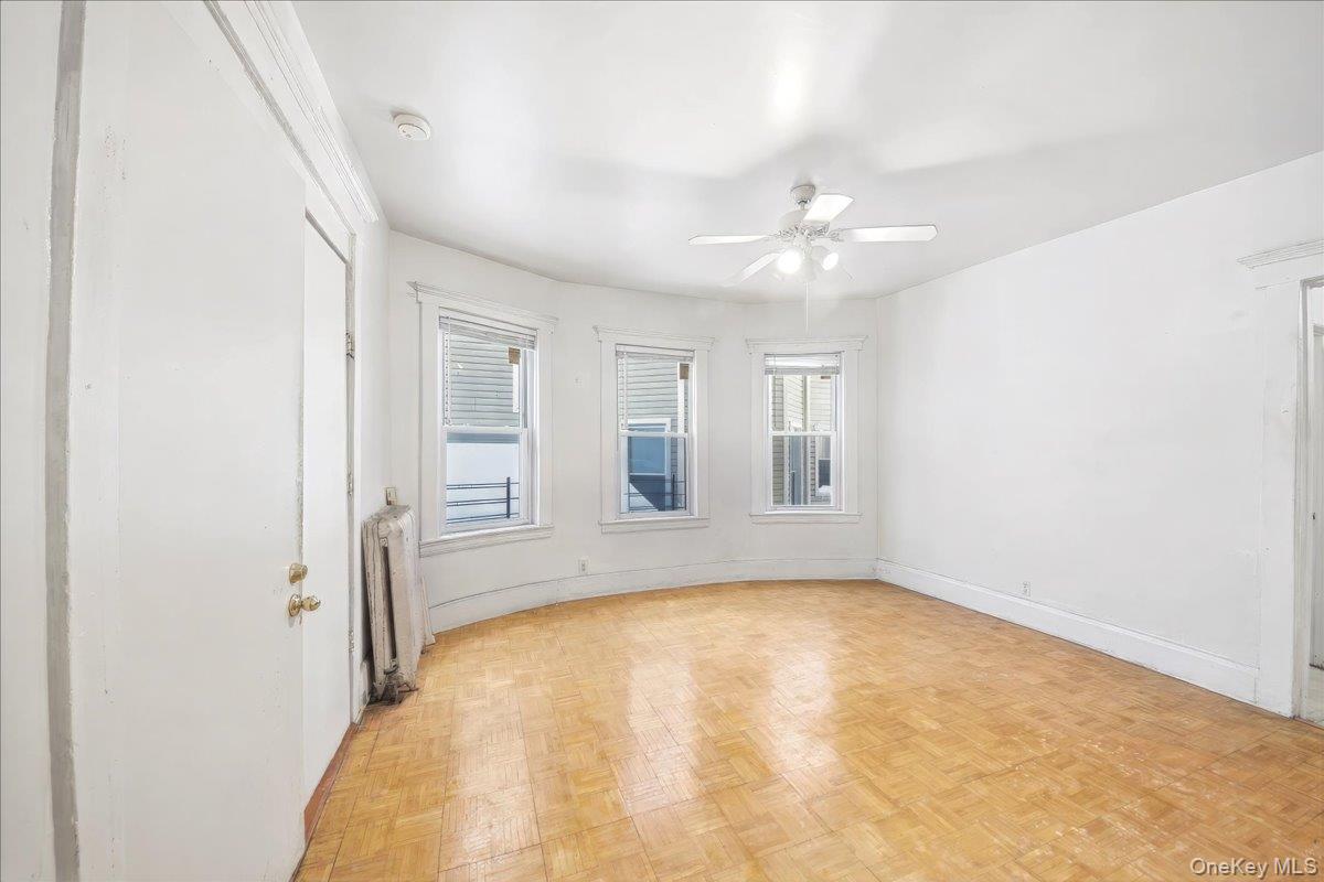 233 S 5th Avenue Property Photo 7