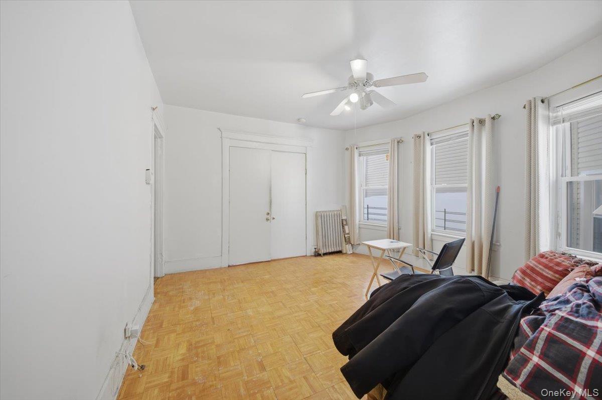 233 S 5th Avenue Property Photo 8