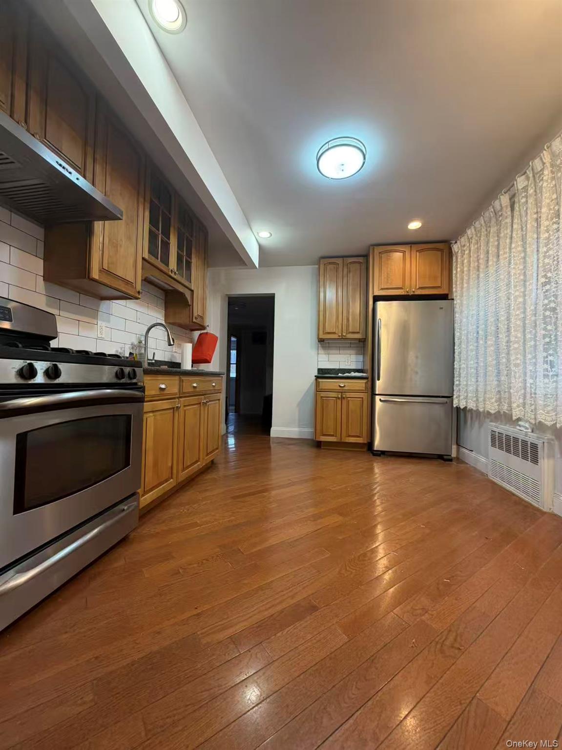 3810 Neptune Avenue Property Photo 4