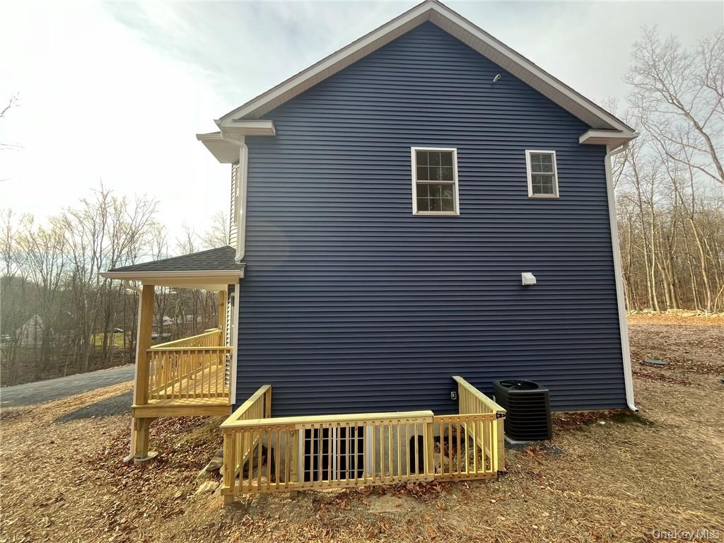 218 Shoddy Hollow Road Property Photo 5