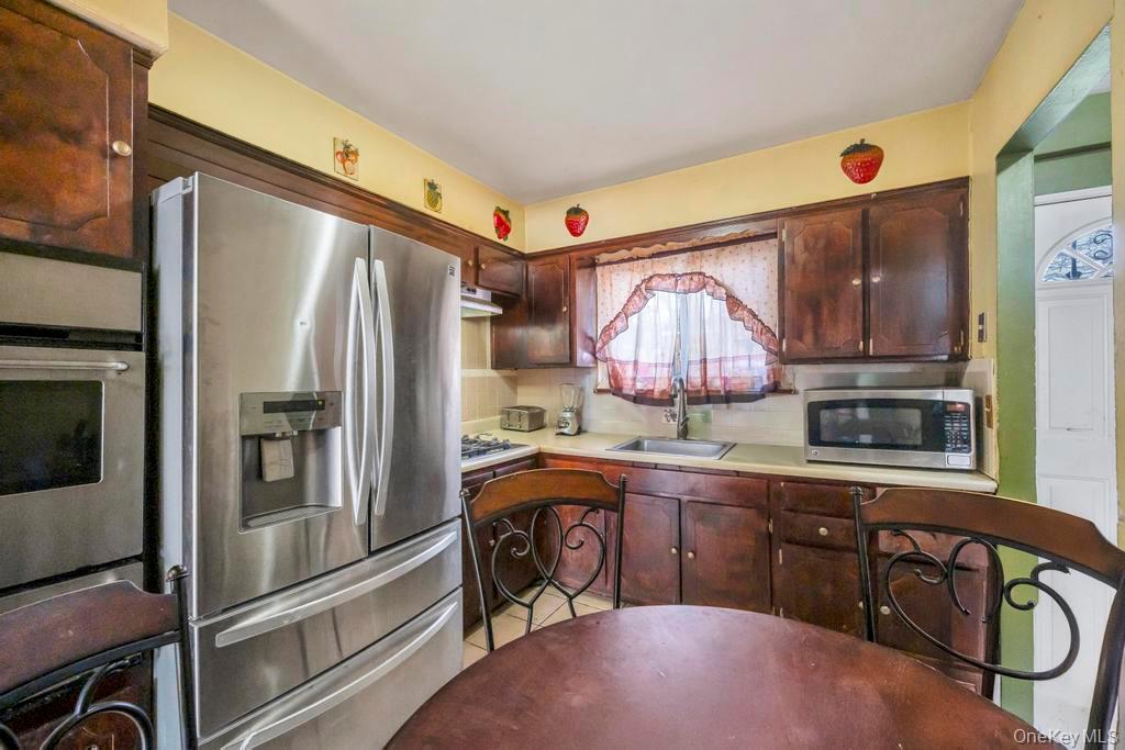 1034 Hendrix Street Property Photo 18