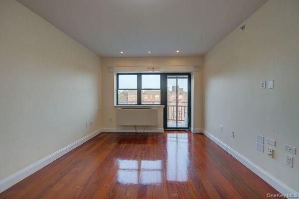 143-41 84 Drive 8b Property Photo 5