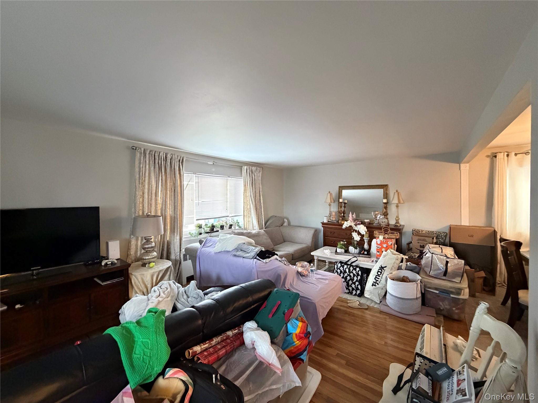 144 Roslyn Road Property Photo 7