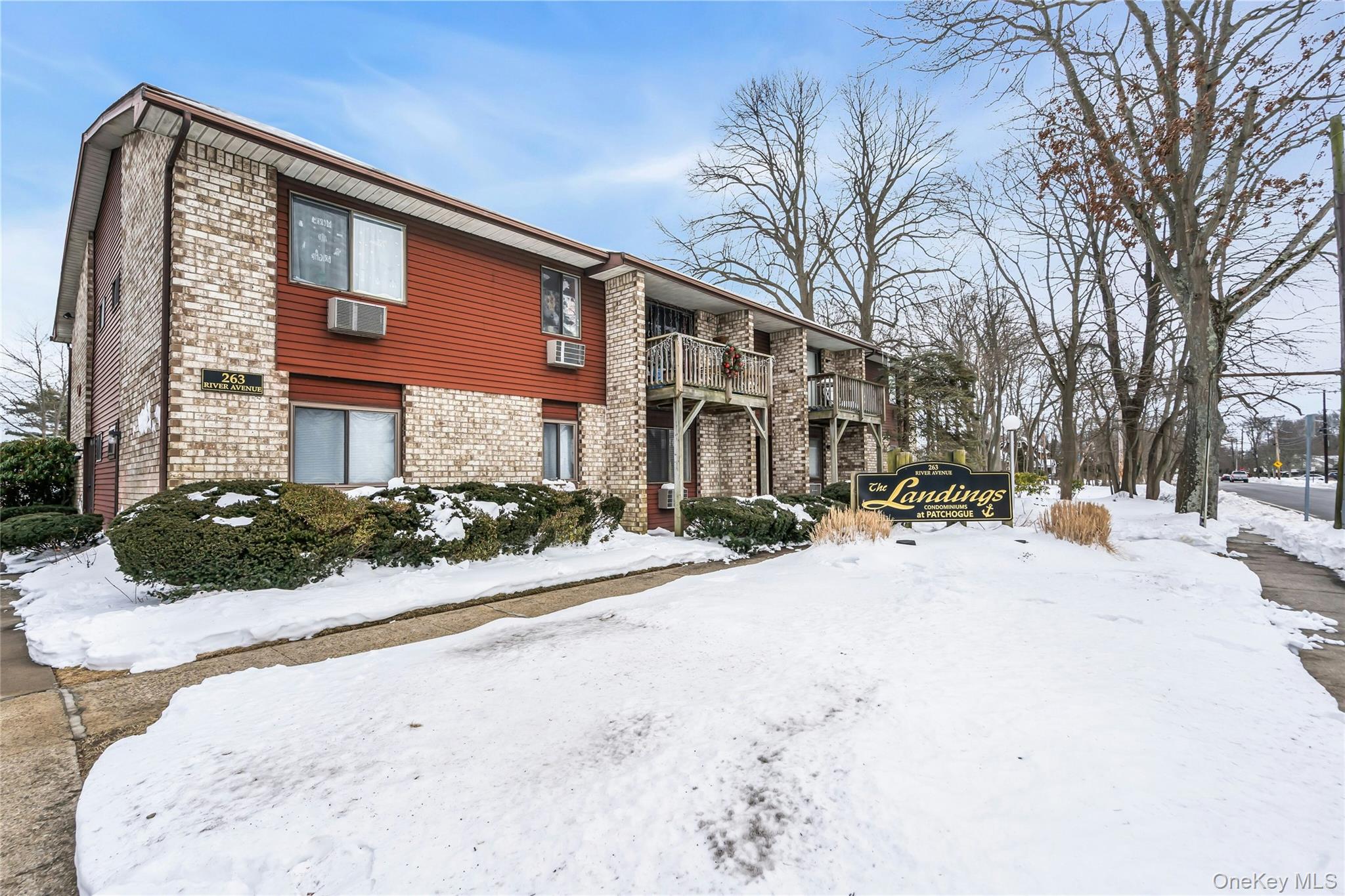 263 River Avenue 16au Property Photo 2