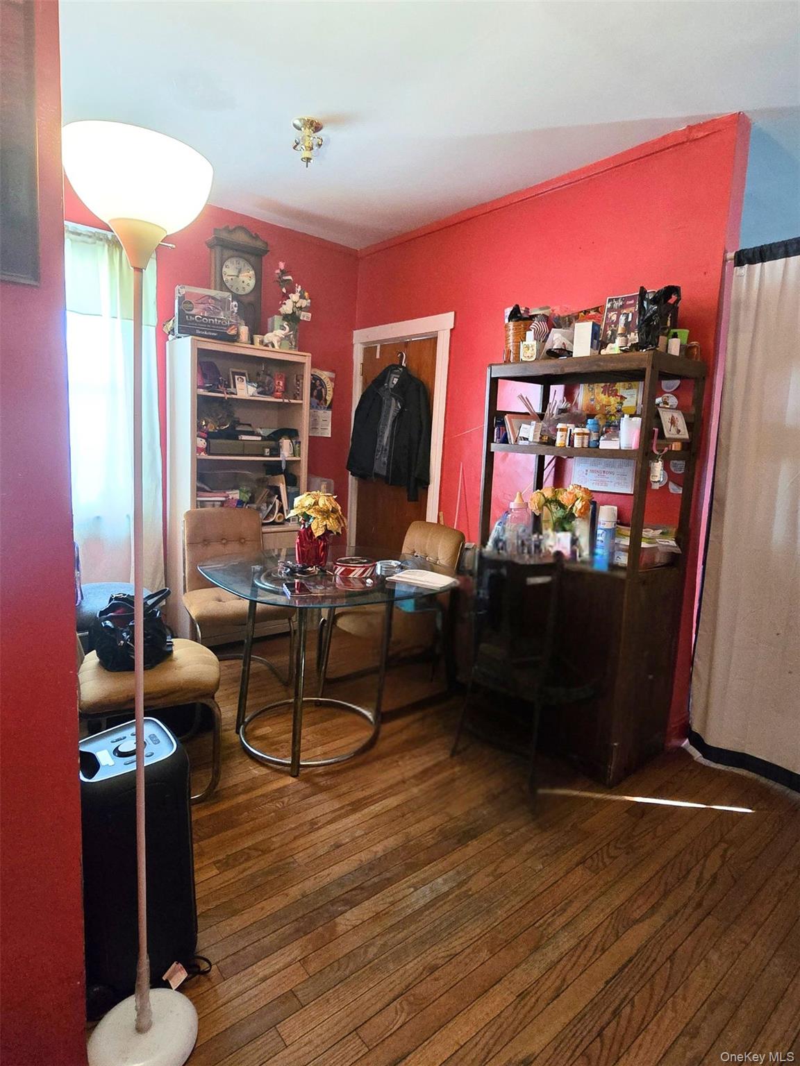 27 Midwood Street Property Photo 8