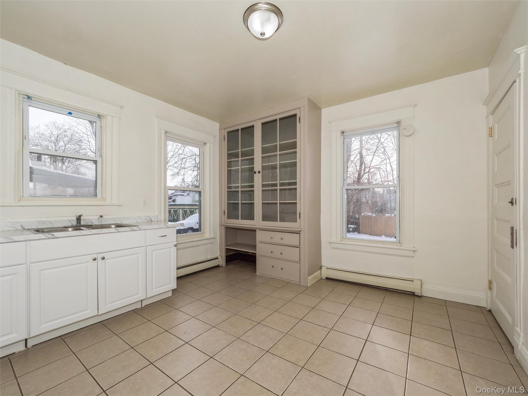 236 Mansion Street 2 Property Photo 14