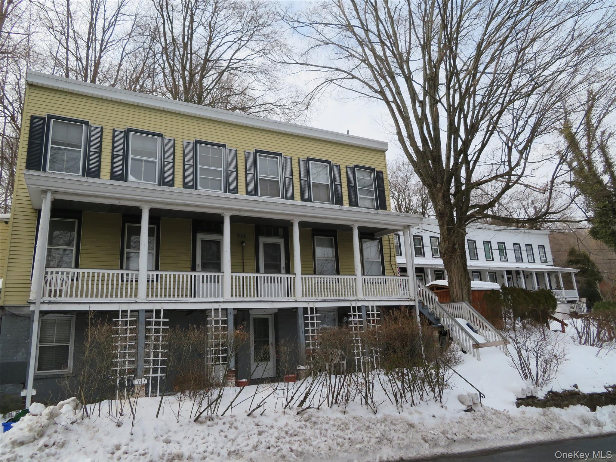 125 Hudson Terrace Property Photo 1