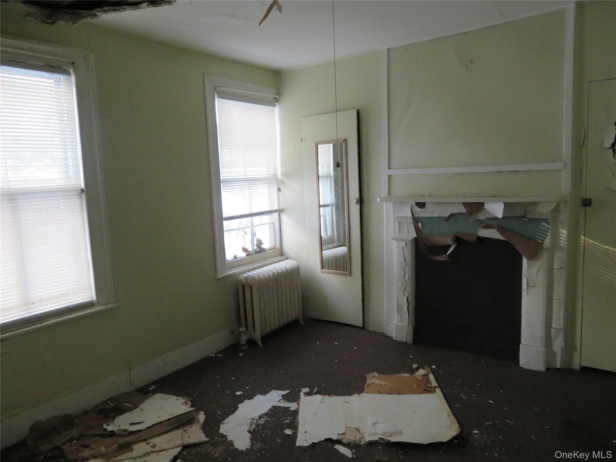 125 Hudson Terrace Property Photo 9