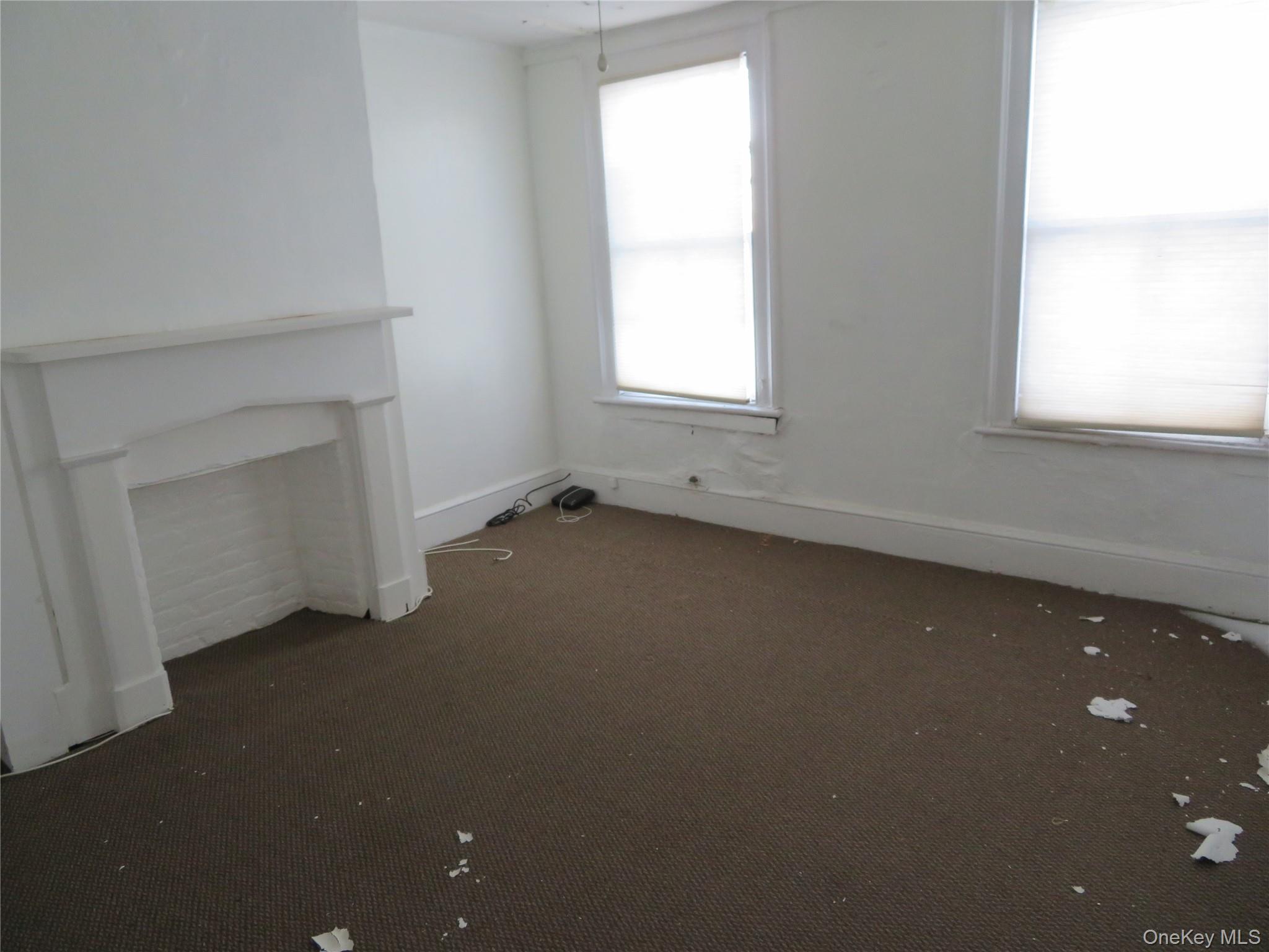 125 Hudson Terrace Property Photo 17
