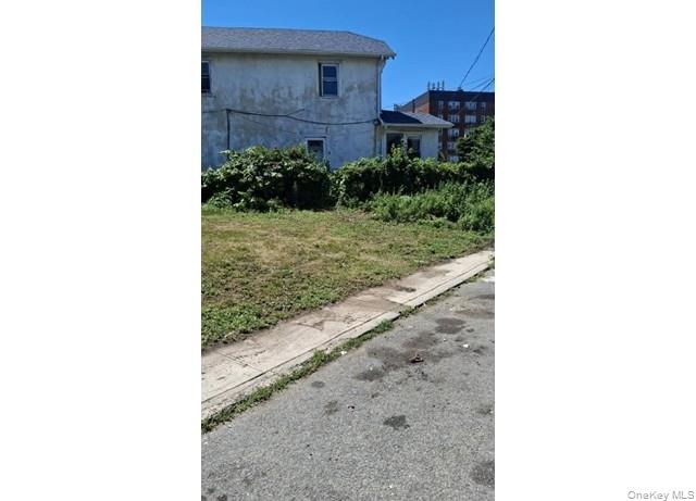 2261 Loretta Road Property Photo 5