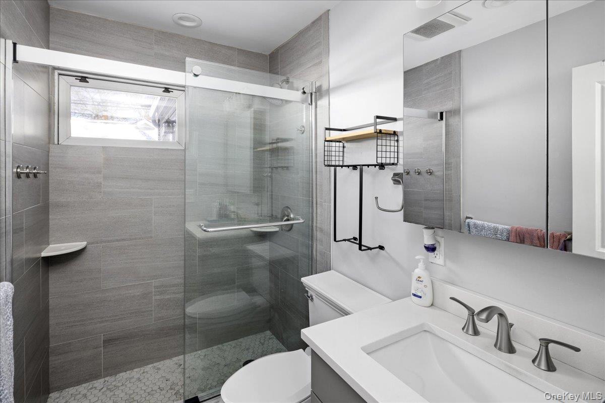 2 Violet Lane Property Photo 17