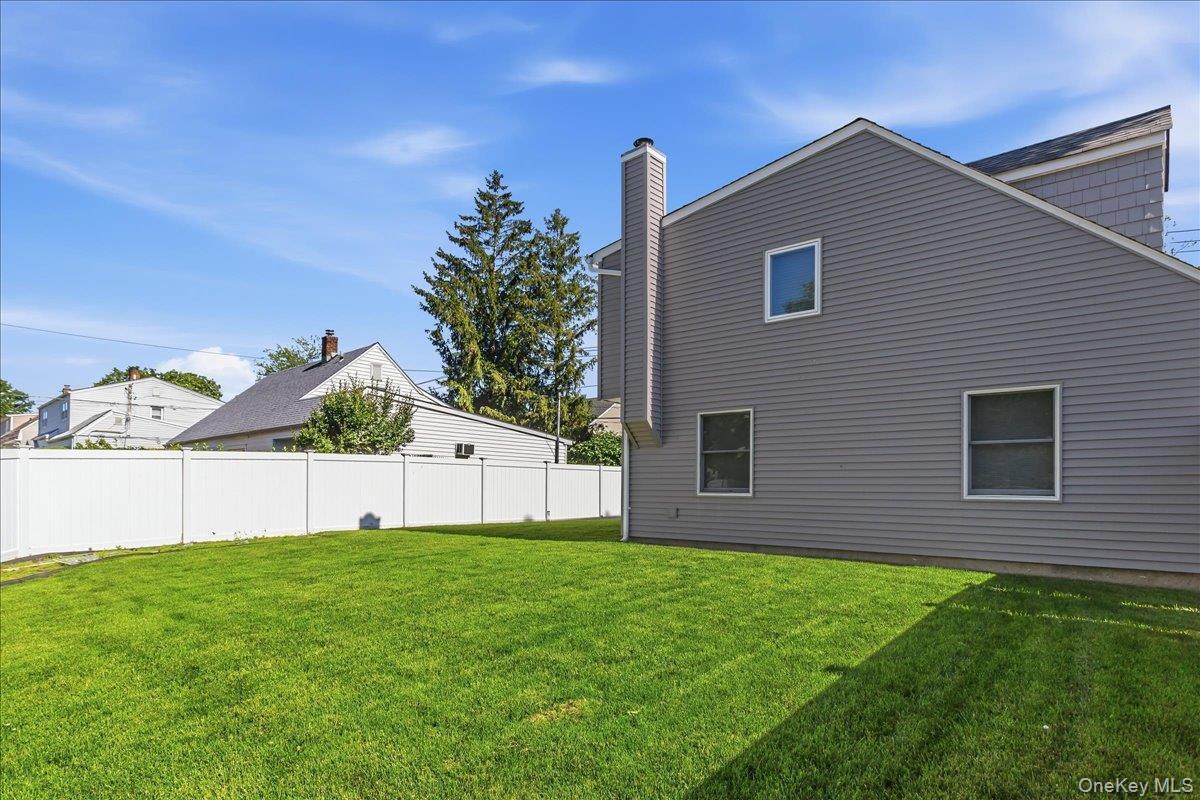 2 Violet Lane Property Photo 27
